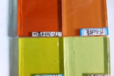 色玻璃